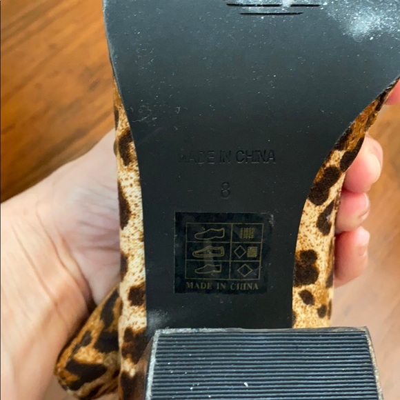 Leopard booties! Never worn - Picture 4 of 6